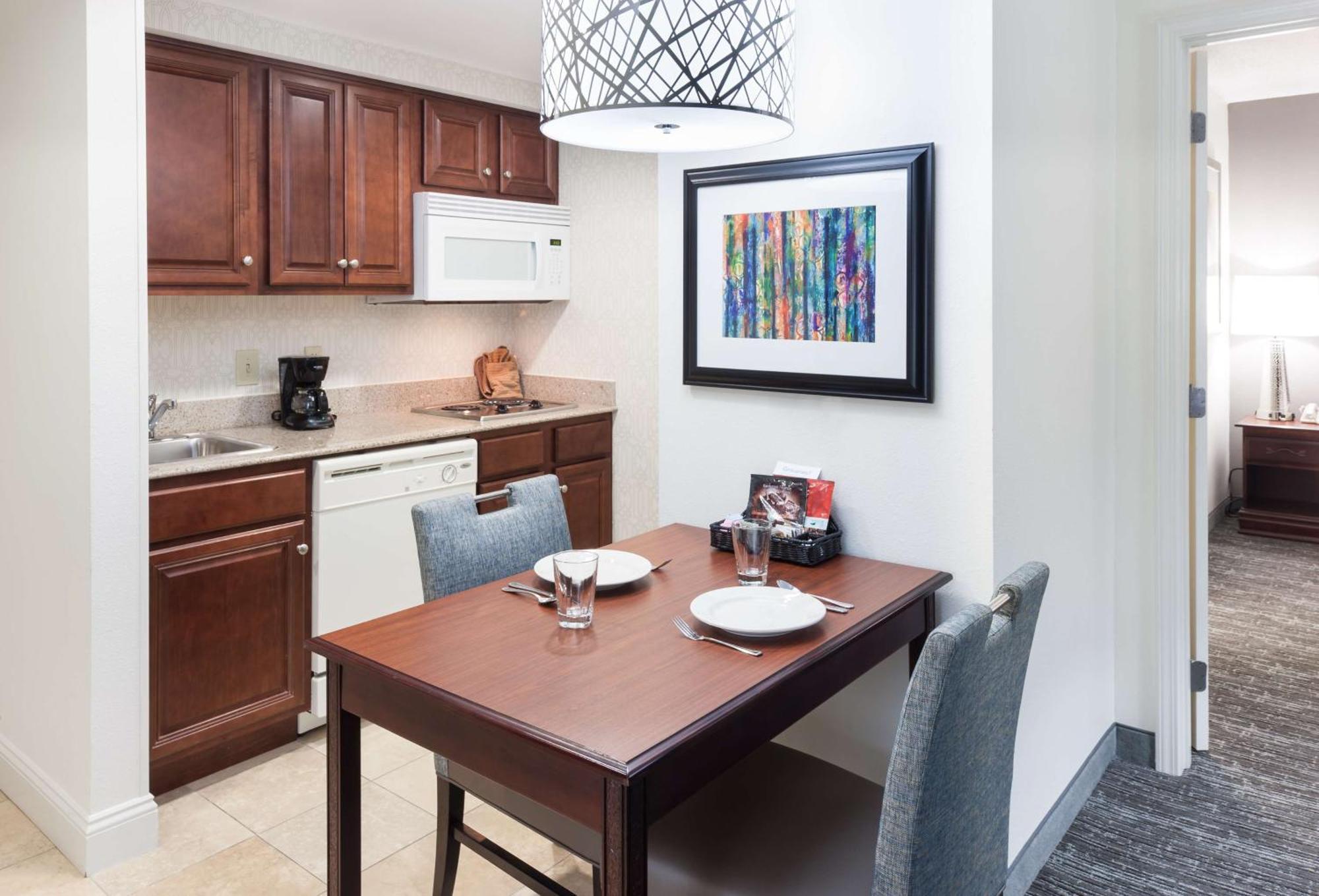 Hotel Homewood By Hilton Huntsville-village Of Providence 3*